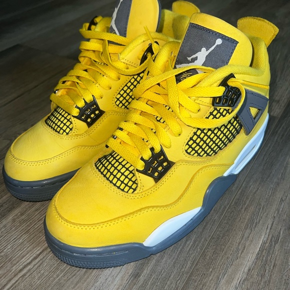 Jordan 4 - Picture 2 of 11